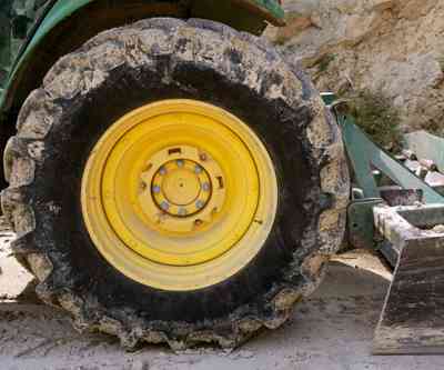 truck_wheel_closeup_mining