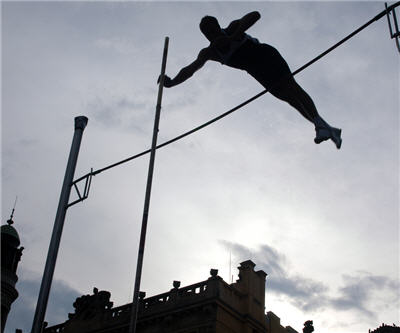 Royal Nickel shares surge after Dumont permit