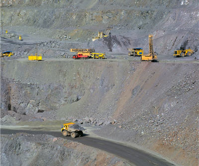 Iron ore price stabilizes: BHP, Rio, analysts say fall 'temporary'