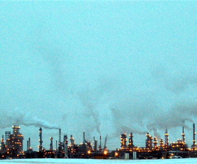 Slide in crude hits oil sands hardest