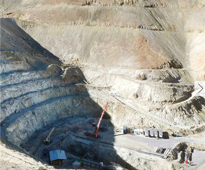 Barrick backs Pascua-Lama despite $5bn charge