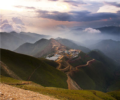 Shares surge after Banro's note to prefs