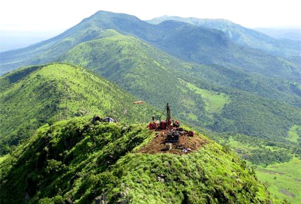 Judge throws out multi-billion dollar Rio lawsuit against Vale  