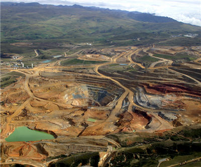 Newmont shares jump on upbeat forecast