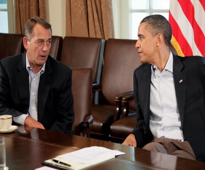 Debt deal sinks gold price