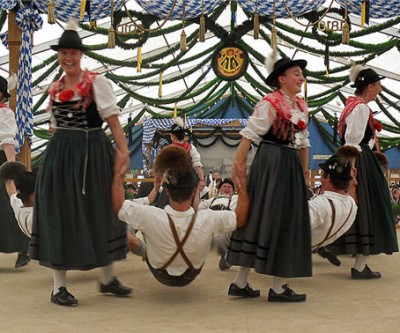 FLUID OUNCES: Gold vs beer price since 1950