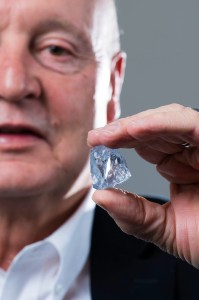 Petra unveils largest-ever blue diamond found at Cullinan mine Petra unveils largest-ever blue diamond found at Cullinan mine