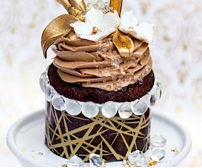 Canada's most expensive cupcake is topped with gold, diamond sprinkles