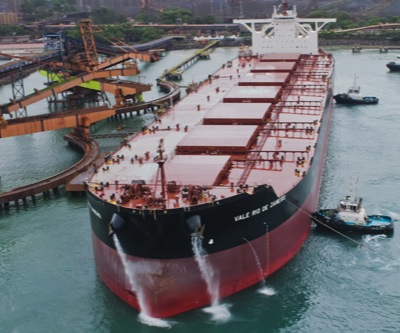 Iron ore price drops back below $40