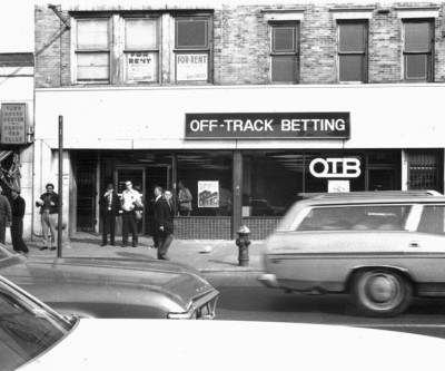 Hedge funds aren't wavering on gold price rally