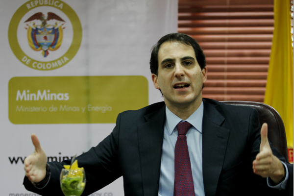 Colombia to speed approval of permits, vows ‘zero tolerance’ to illegal miners