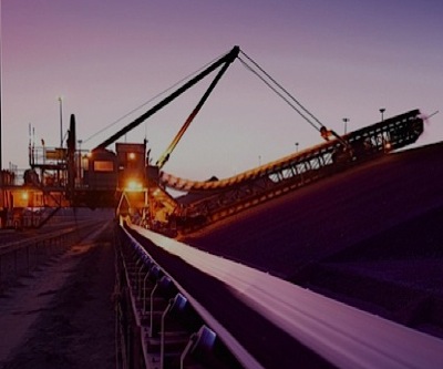 South32 survives mining sector slump, to cut $350m in costs until 2018