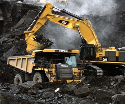 Caterpillar sales down again, almost three straight years