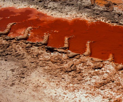 Here's why the iron ore price is tanking