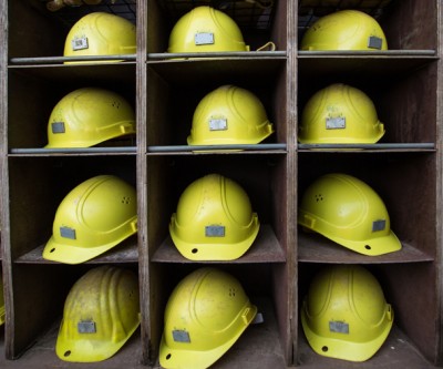 Warning of another string of mining bankruptcies in 2016