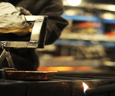 Gold price builds momentum as hedge funds add 36% to bullish bets