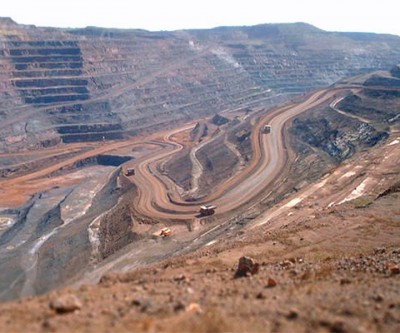 Iron ore price rebounds