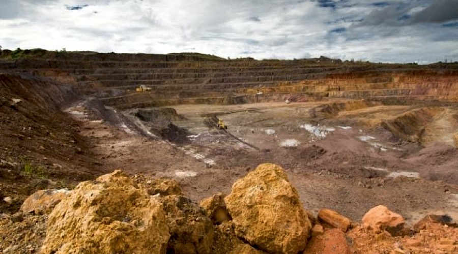 Activists urge Congo government to pass new mining code