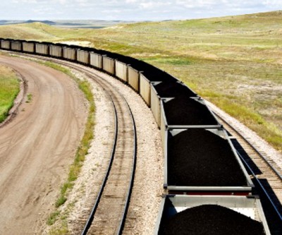 US coal price hits 12-year high, threatening more energy inflation