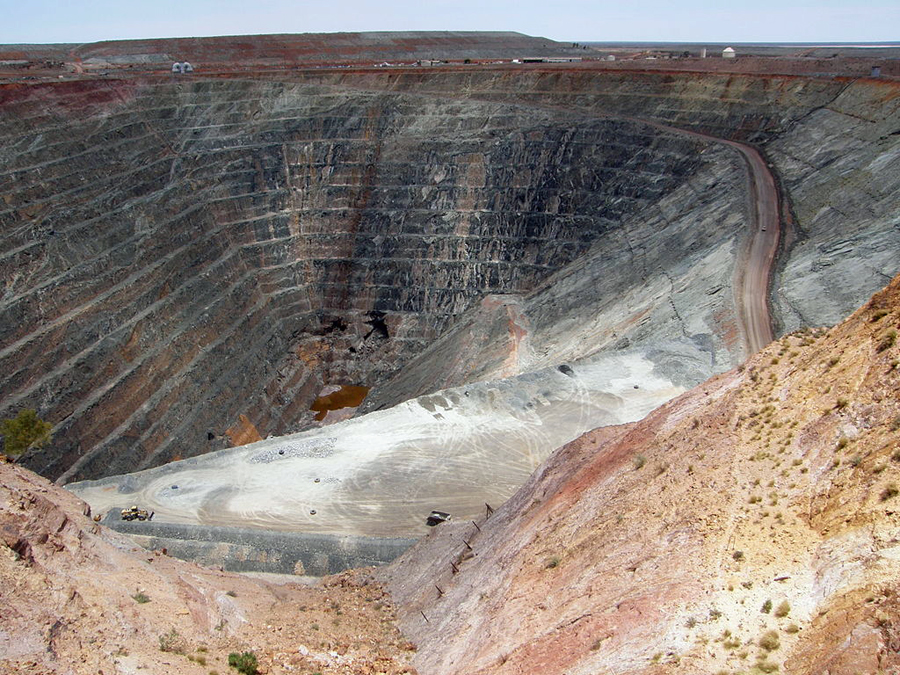 10 mines still making chunks of money if gold price falls 50% - Gwalia gold mine in Australia 