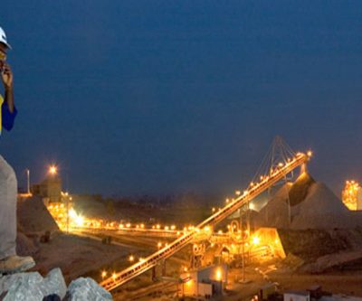 Newmont lifts gold production by 9%