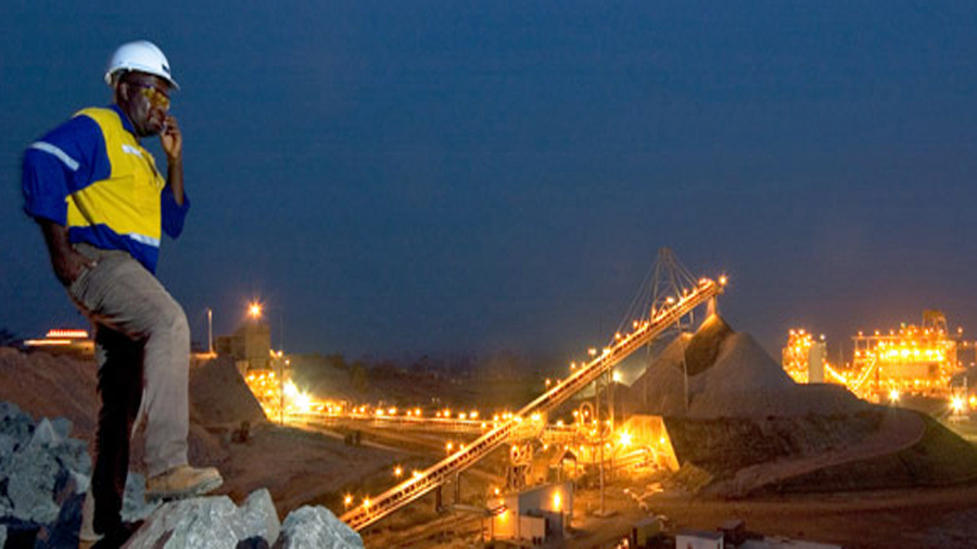 Newmont lifts gold production by 9%