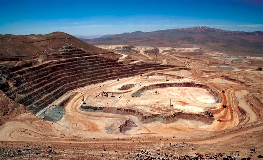 Chile's March copper production mixed with drop at Escondida