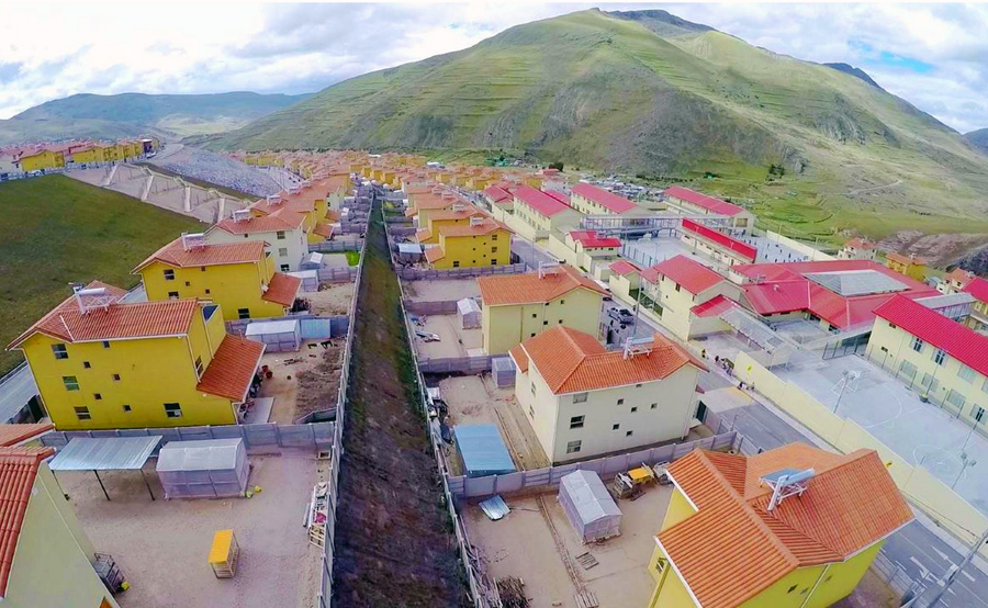 Giant Peru mine blockade lifted after state of emergency