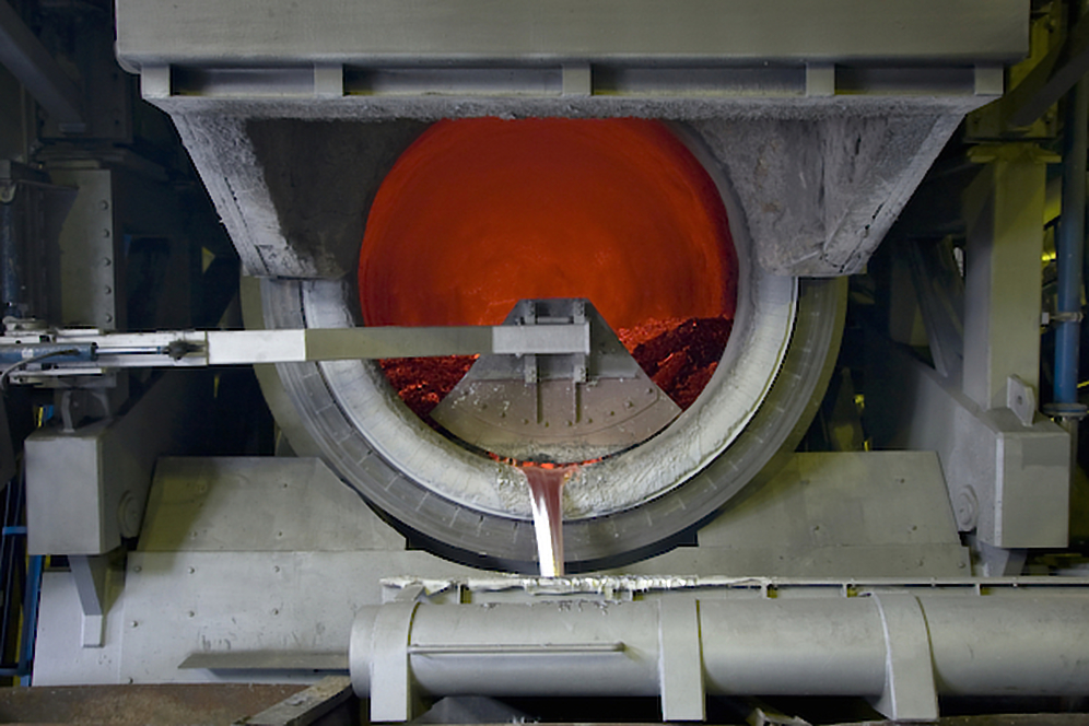 Graphic: Hefty shortages to help buoy aluminum prices this year