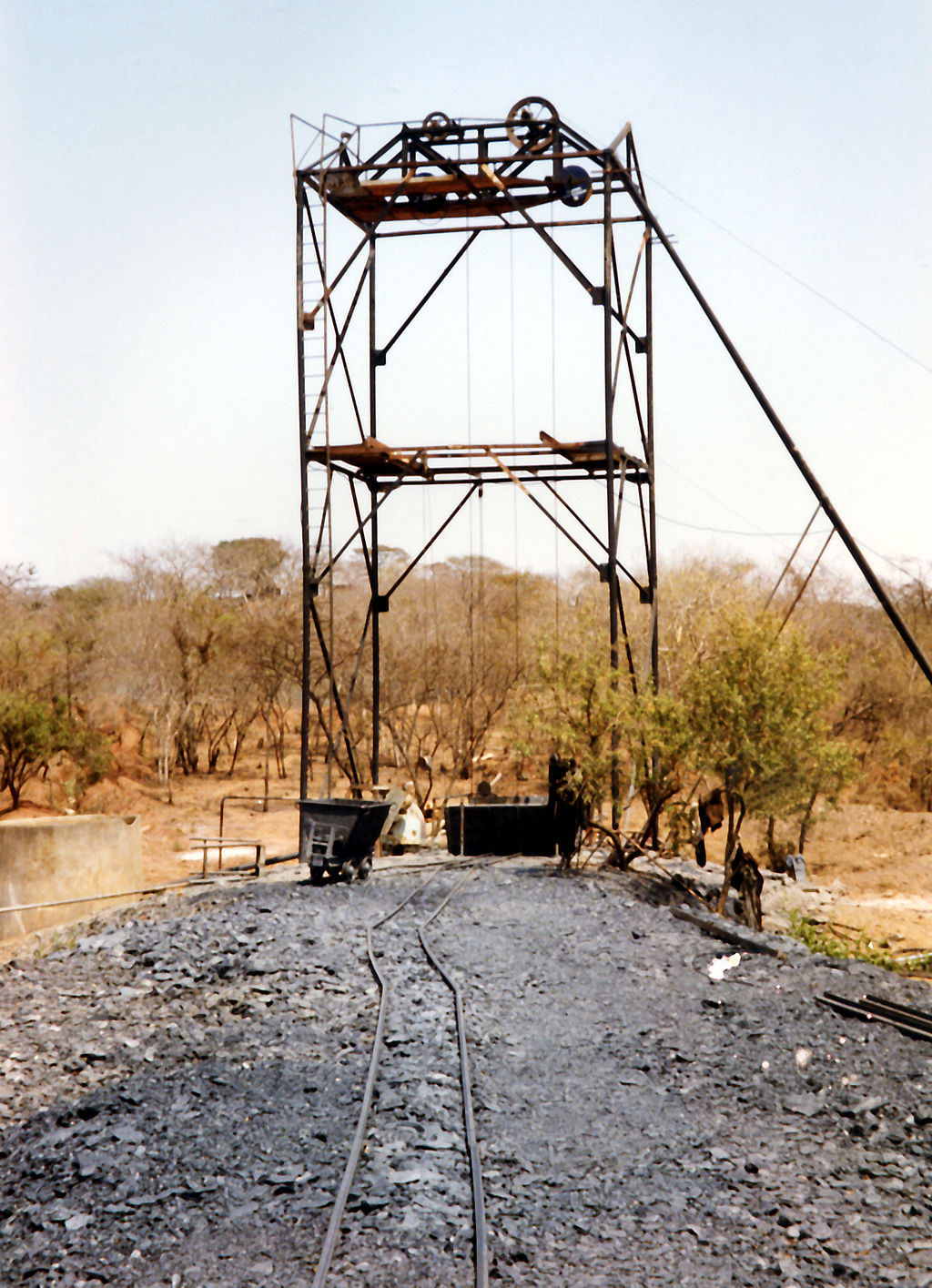 Zimbabwe to cut power to mines, others over $77 million in unpaid bills