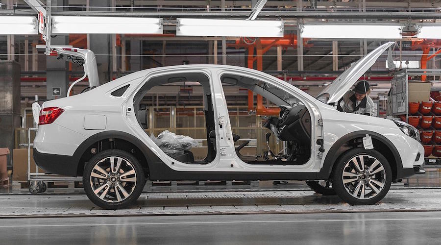 Rusal diverts ore to Ireland after Ukraine plant shuttered