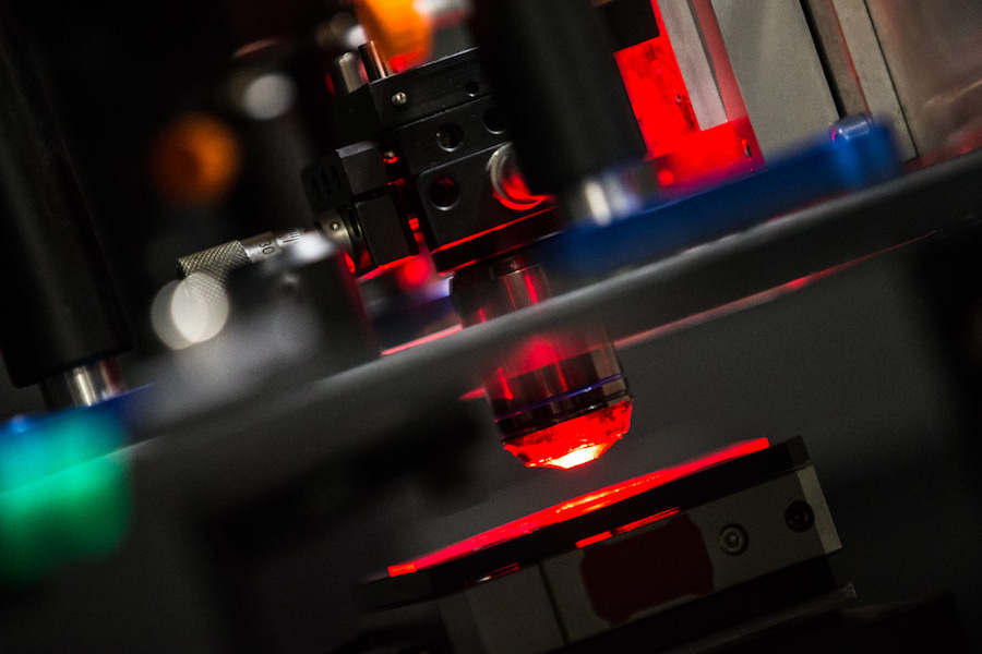 World’s largest diamond miner De Beers to sell synthetic stones