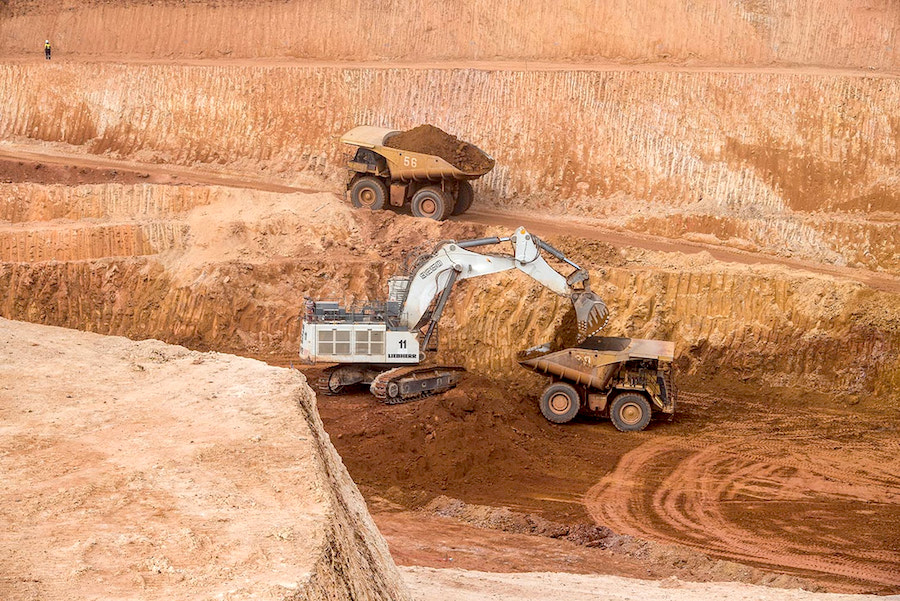 Resolute Mining avoids Mali strike, reinstates 2020 targets