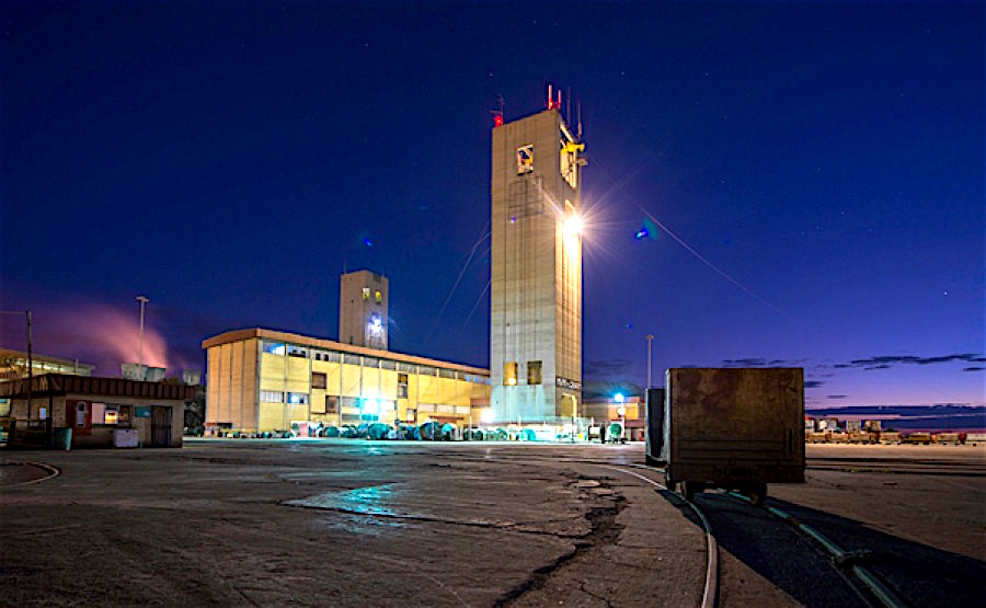 South Africa's biggest gold miner Harmony cuts output forecast