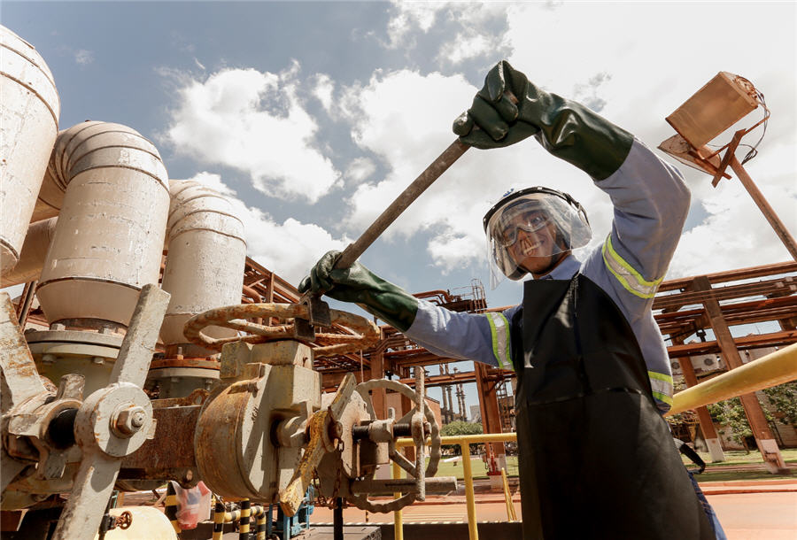 Norsk Hydro calls for EU, US sanctions on Russian aluminum