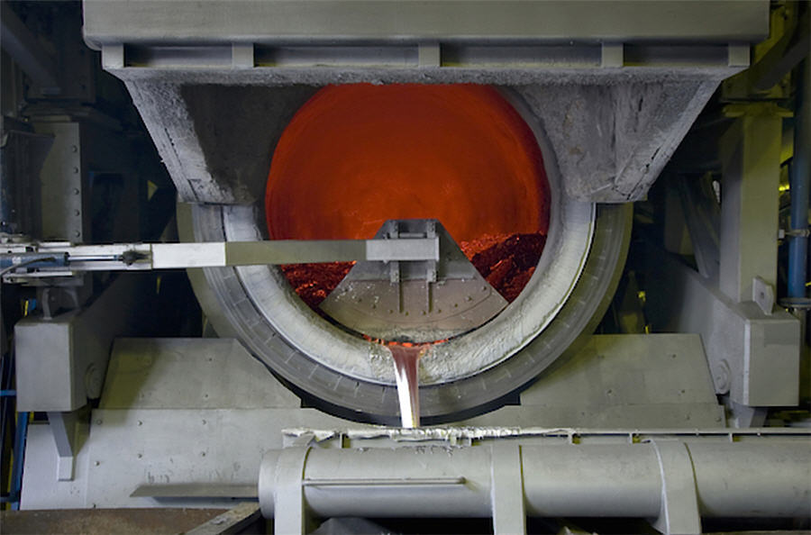 China names Chinalco director as head of new rare earths firm