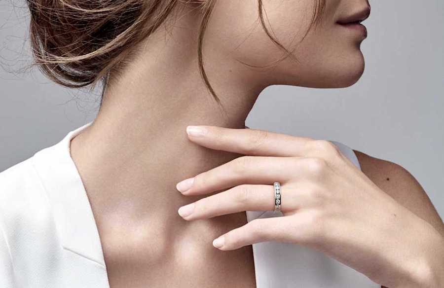 Tiffany joins top diamond miners in disclosing origins of gemstones