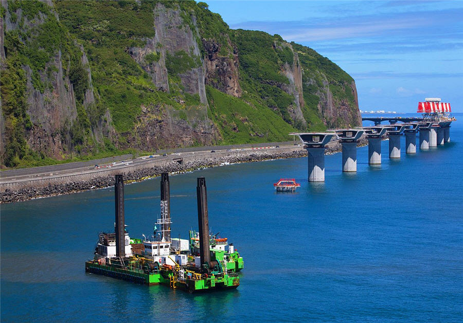 Belgian fast-moving ‘caterpillar’ in deep sea copper, cobalt race