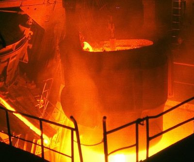 Chinese-owned steel mill coats Serbian town in red dust; cancer spreads