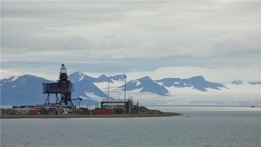 Arctic nations to meet amid tensions over environment, resources