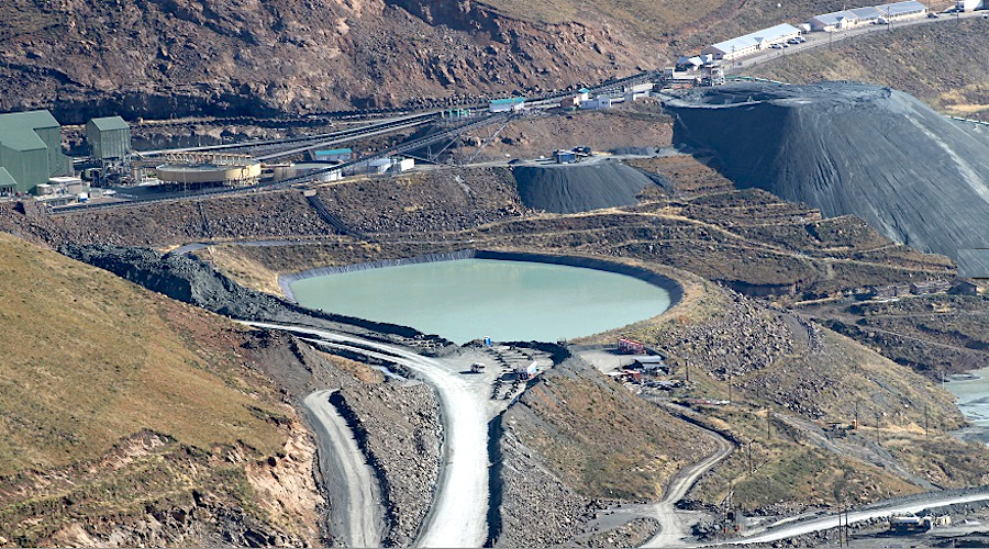 Firestone to delist, trim board on tough diamond market