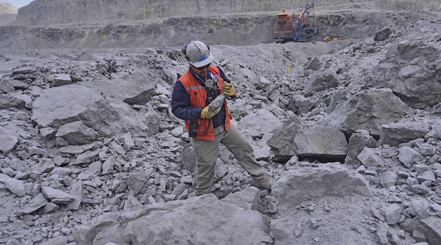 Worst drought in years affecting Los Bronces copper mine, Anglo signs water deal with Codelco