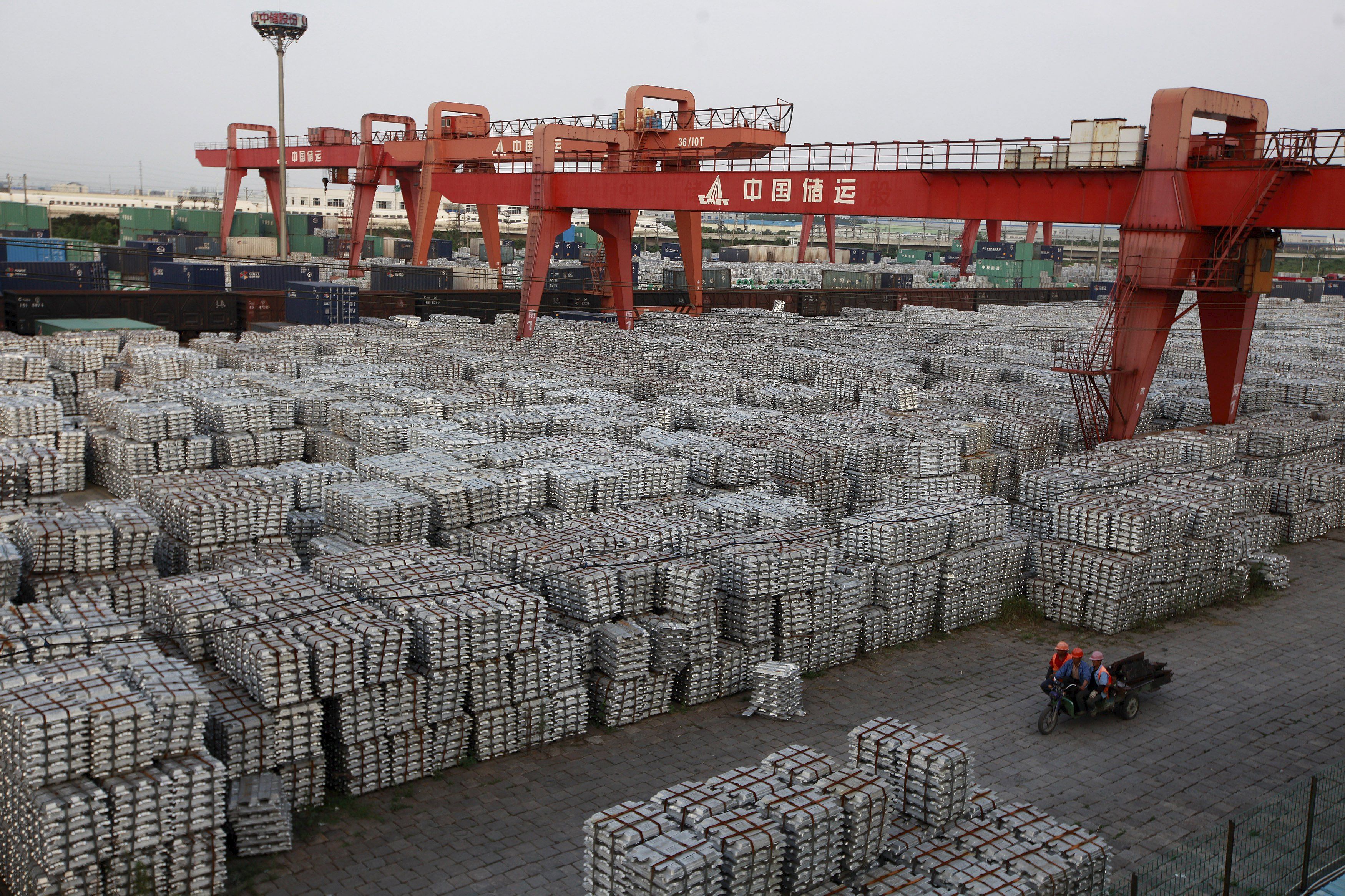 China April copper, zinc production up m/m; lead output down