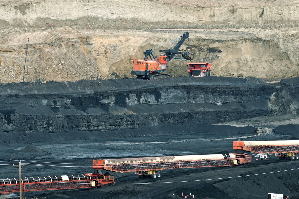 Obama ban on coal leasing on public lands reinstated by judge