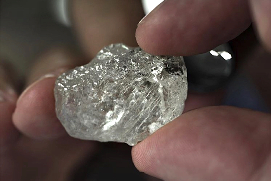 De Beers raises diamond prices most in years