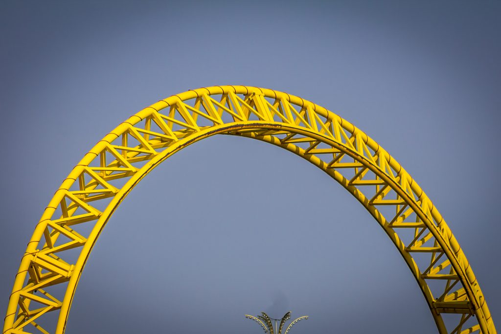 Gold price pulls back from 1-month high as dollar, yields fluctuate