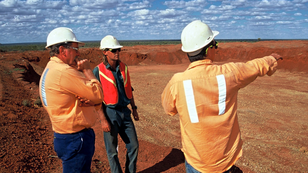 License to operate still 1st risk for mining - report