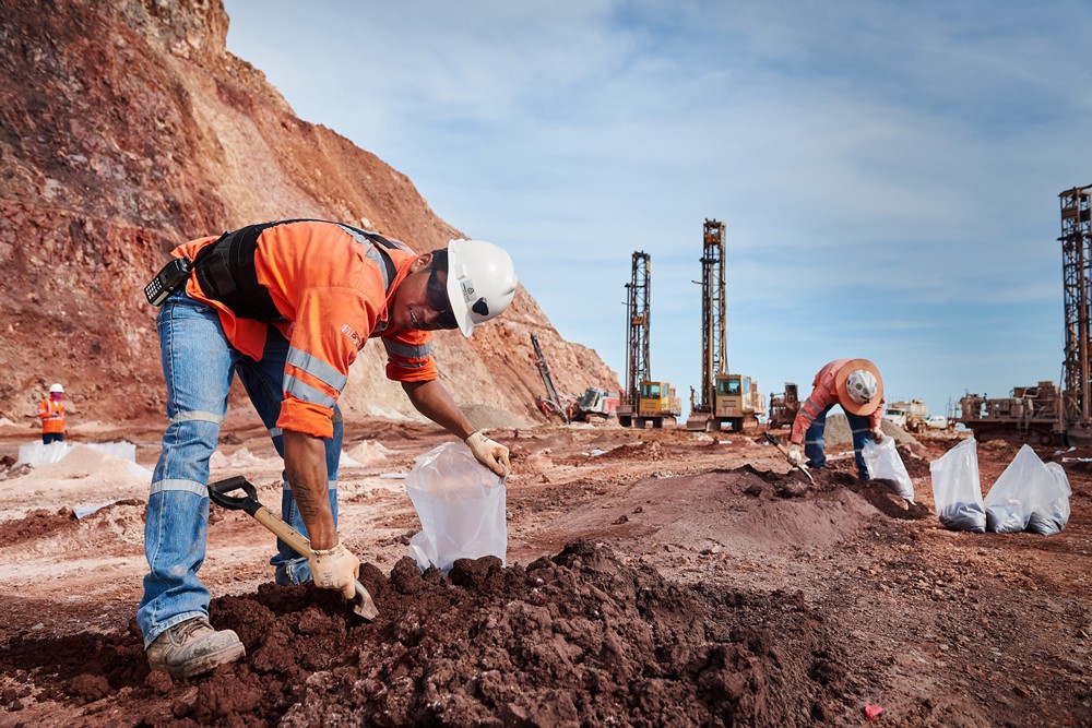 Blockade at Equinox's Los Filos lifted