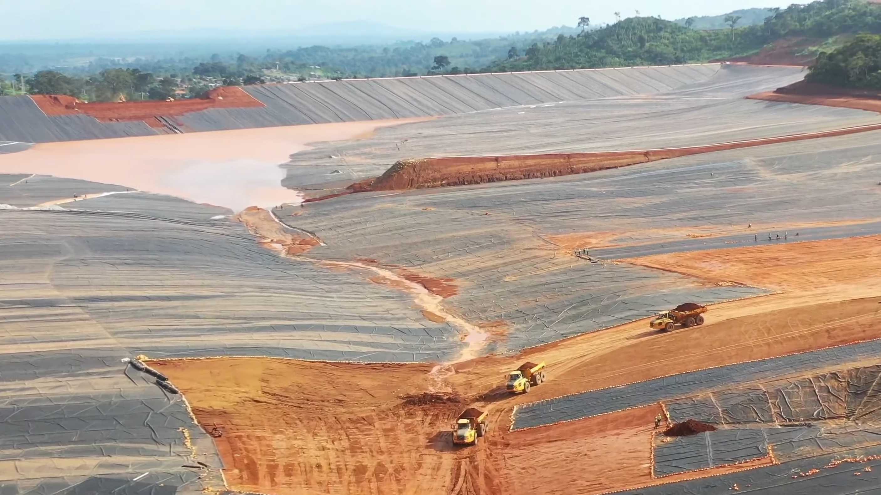 Perseus pours first gold at Yaouré mine