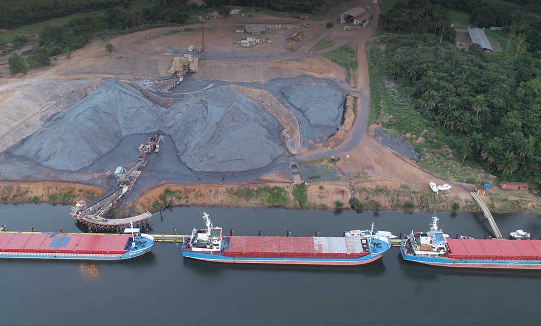 Sierra Leone says will no longer provide forex for stage.mining.companies importing fuel